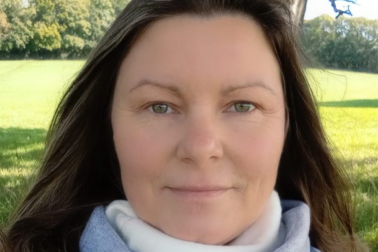 head and shoulders photo of kristine summers