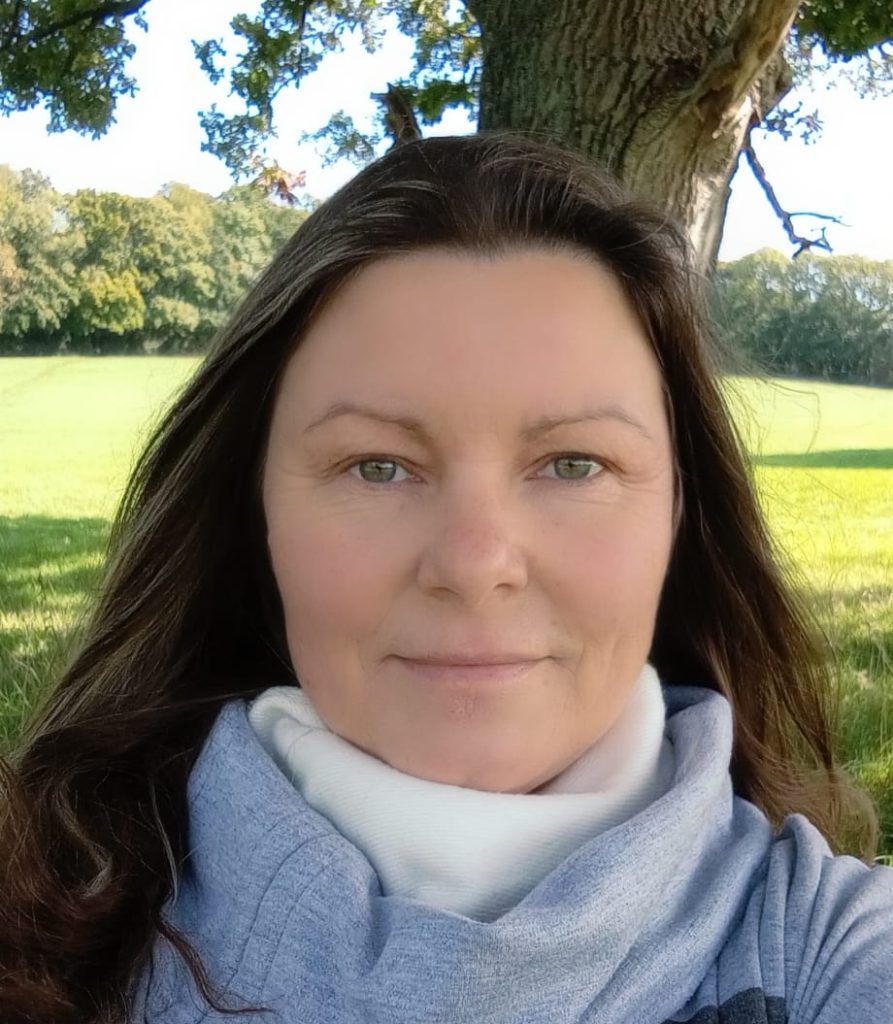 head and shoulders photo of kristine summers